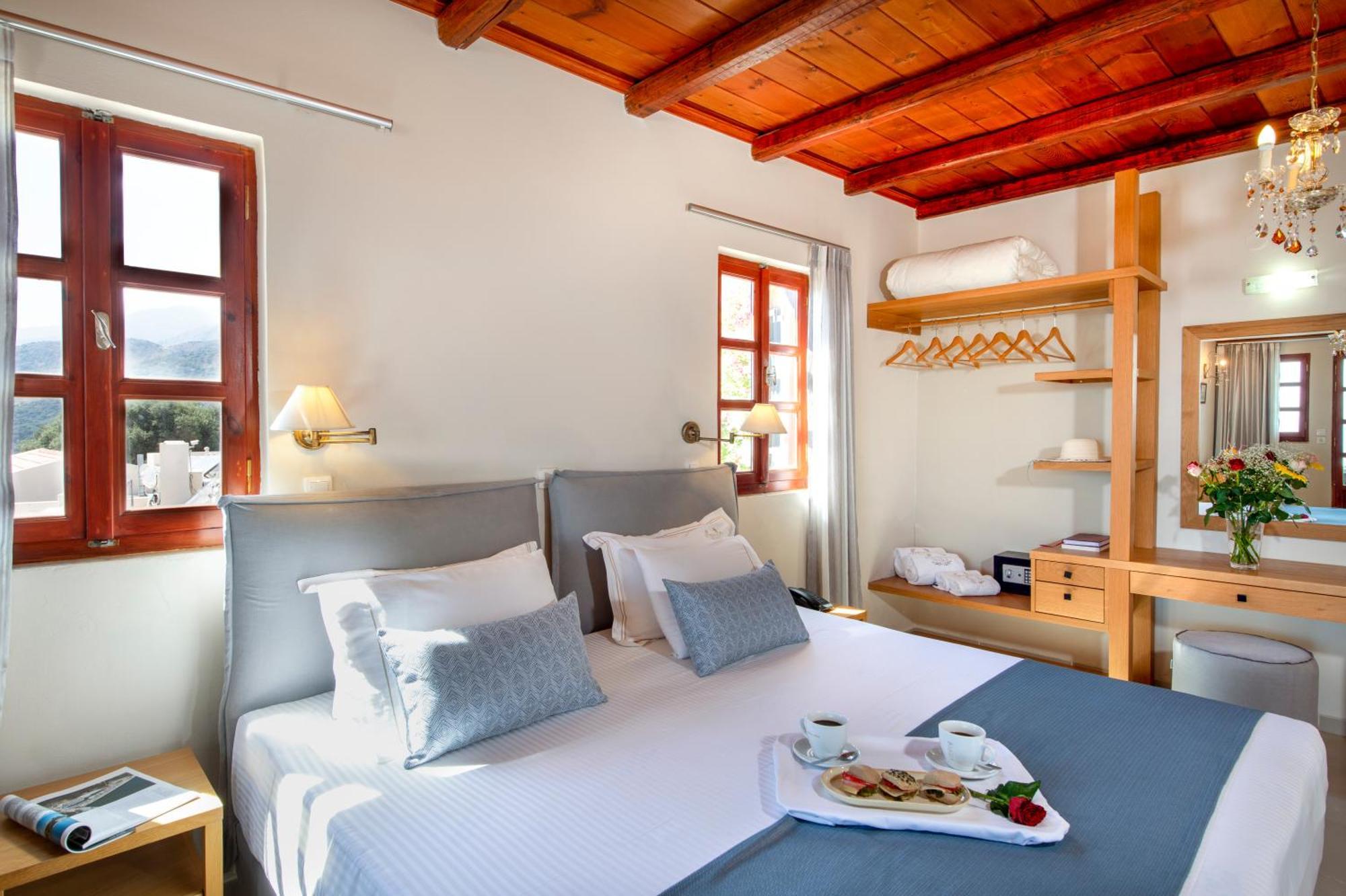 Stefanos Village Hotel Mirthios  Exterior photo